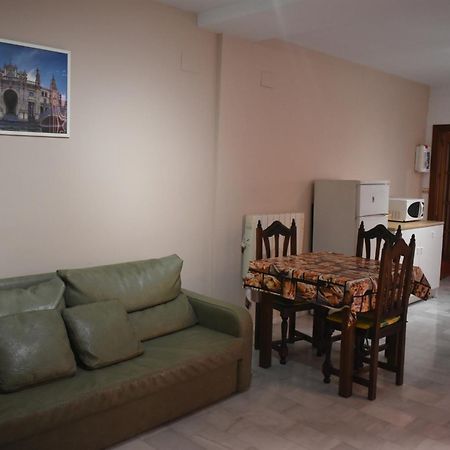 Apartamentos Alamare เซบีญา ภายนอก รูปภาพ