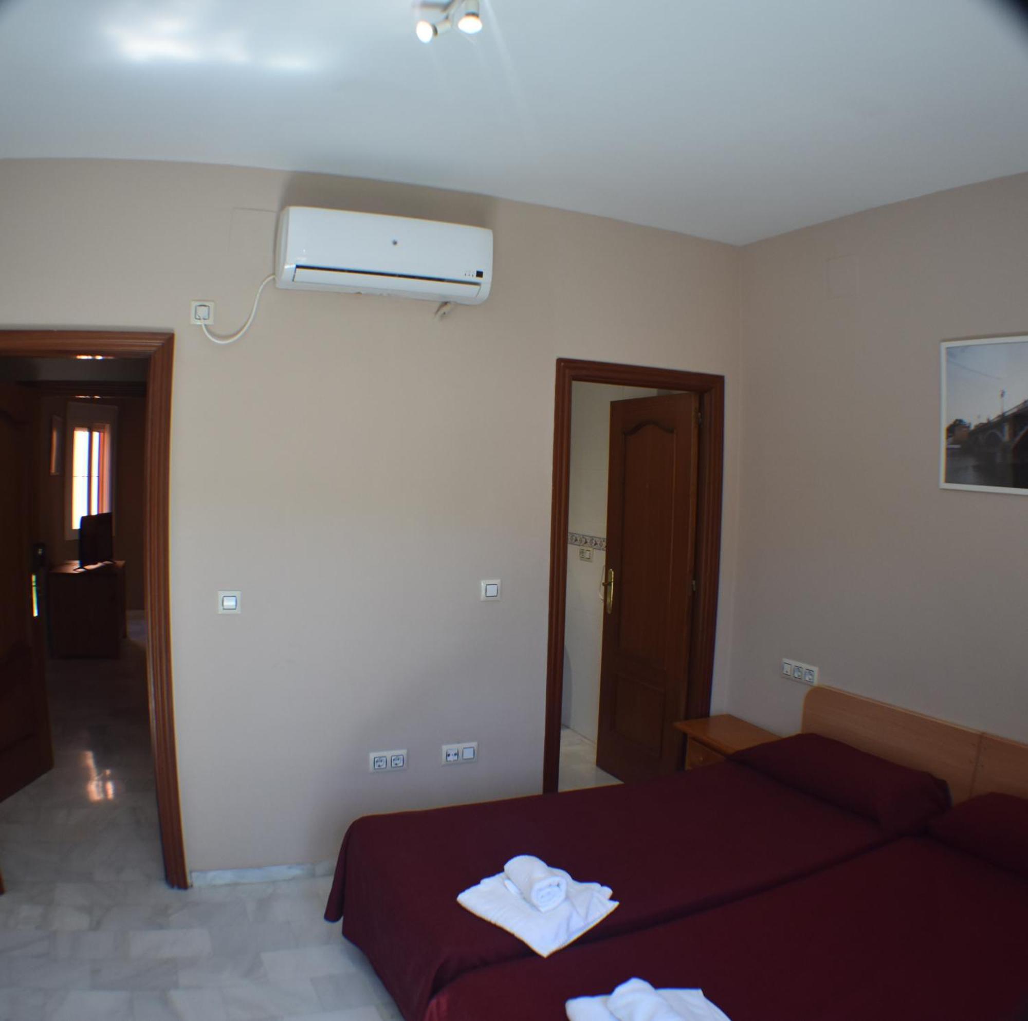 Apartamentos Alamare เซบีญา ภายนอก รูปภาพ