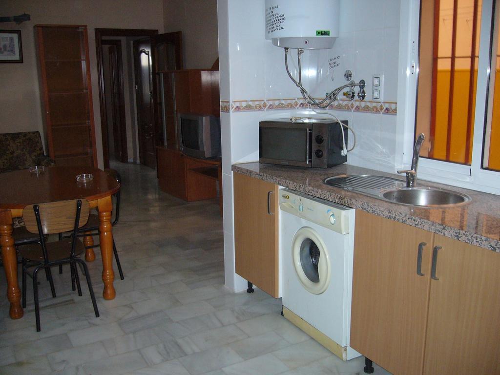 Apartamentos Alamare เซบีญา ห้อง รูปภาพ